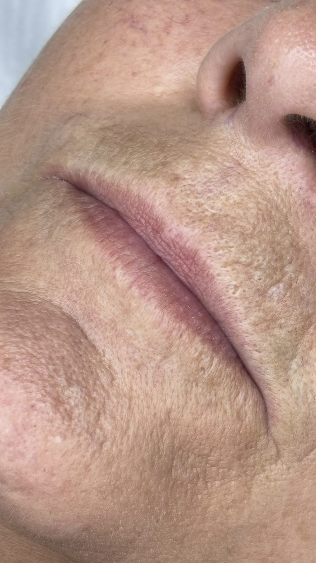 Permanent makeup brow before treatment at NDI Aesthetics Kuils River